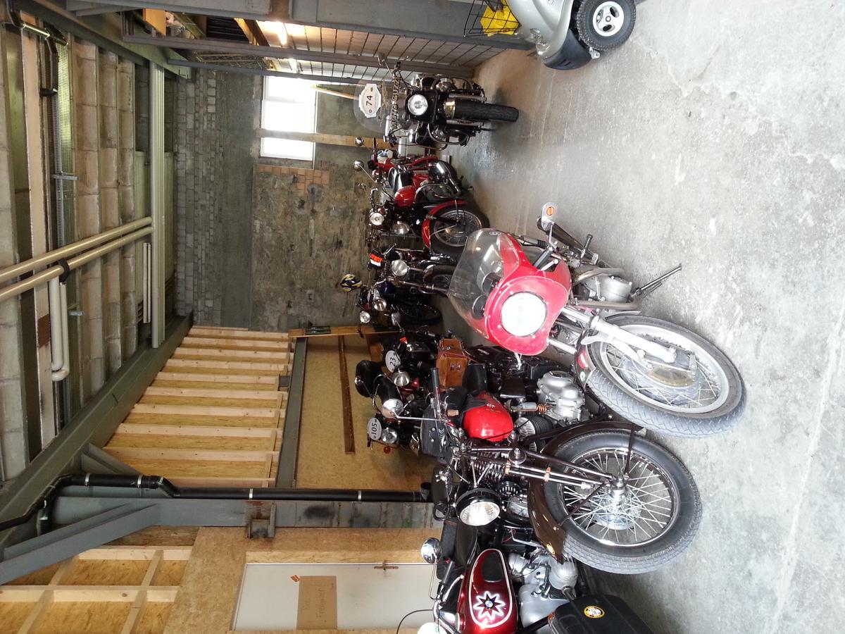 Casa Popolo Andermatt Hostel Exterior photo